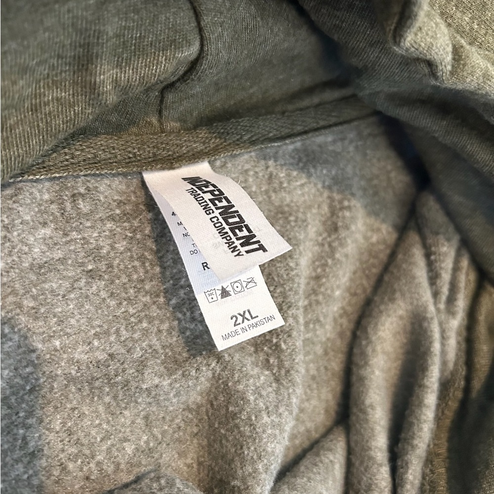 Yellowstone Dutton Ranch Olive Green Hoodie 2xl - Picture 3 of 3